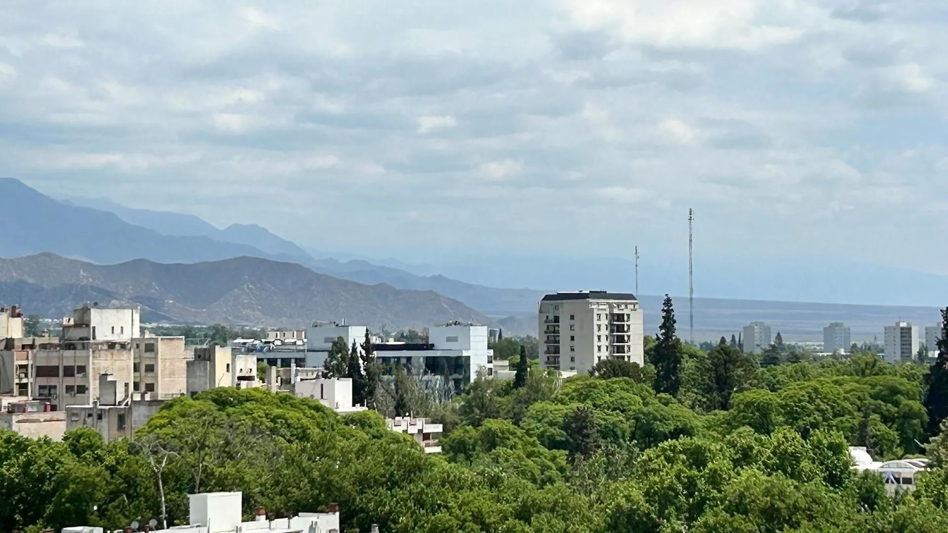 Departamento Plaza Espana En Pleno Centro Mendoza Argentína